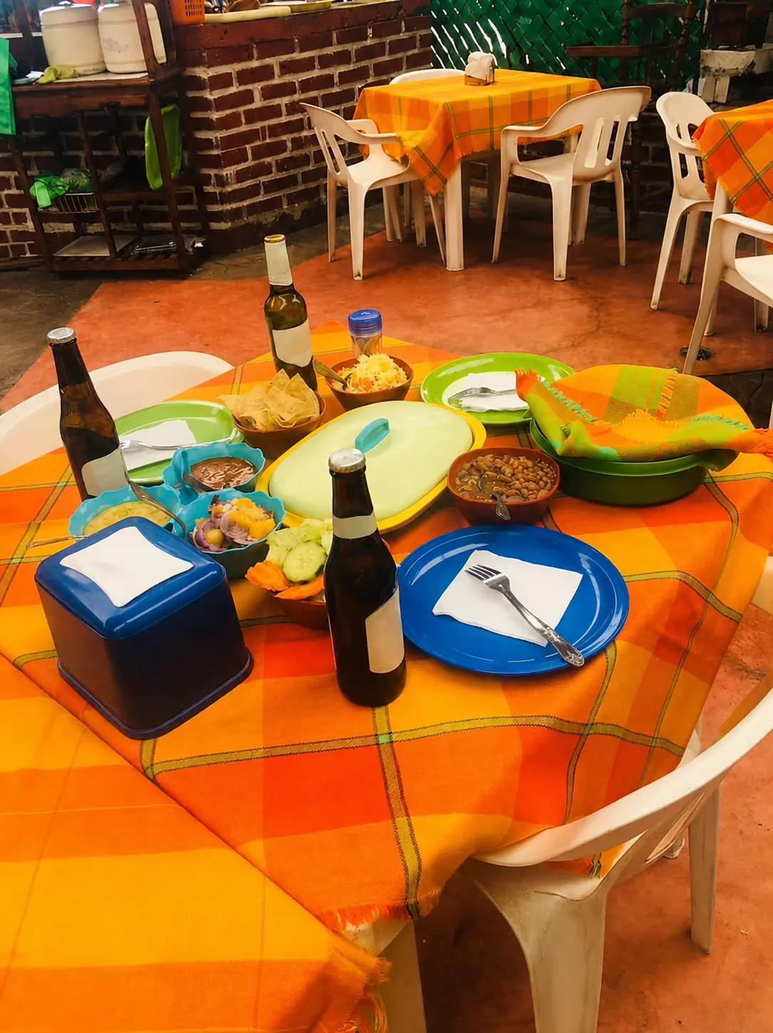 Mesa preparada en Granja San Felipe Los Alzati