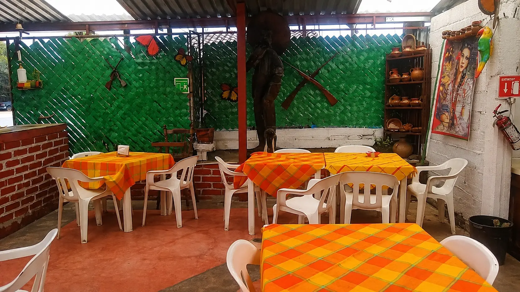 Patio de Granja San Felipe Los Alzati