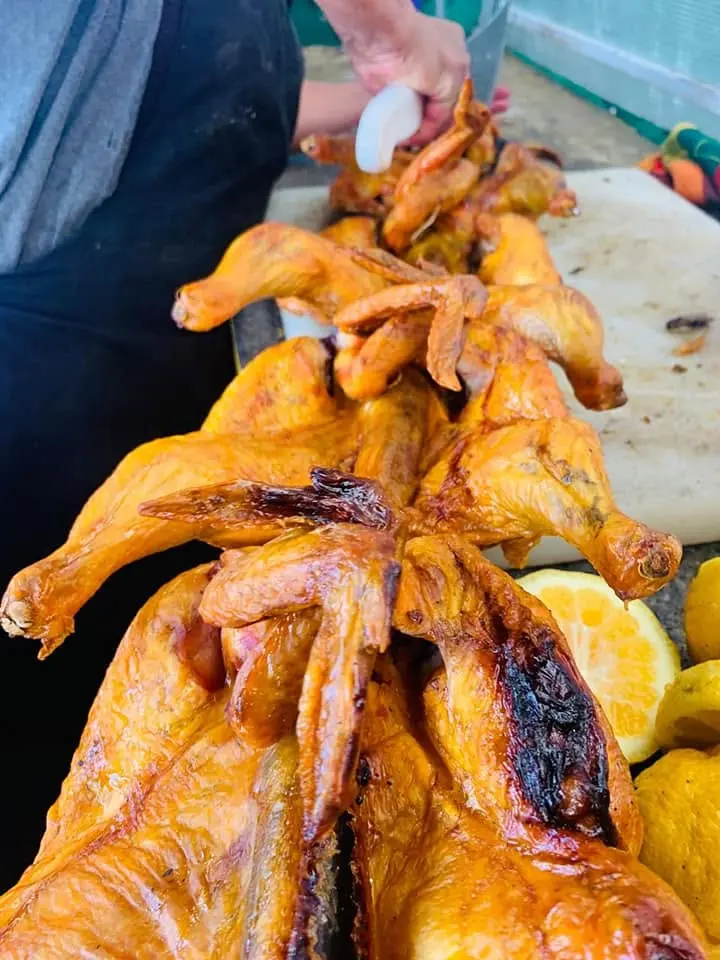 Pollos dorados estilo Pátzcuaro